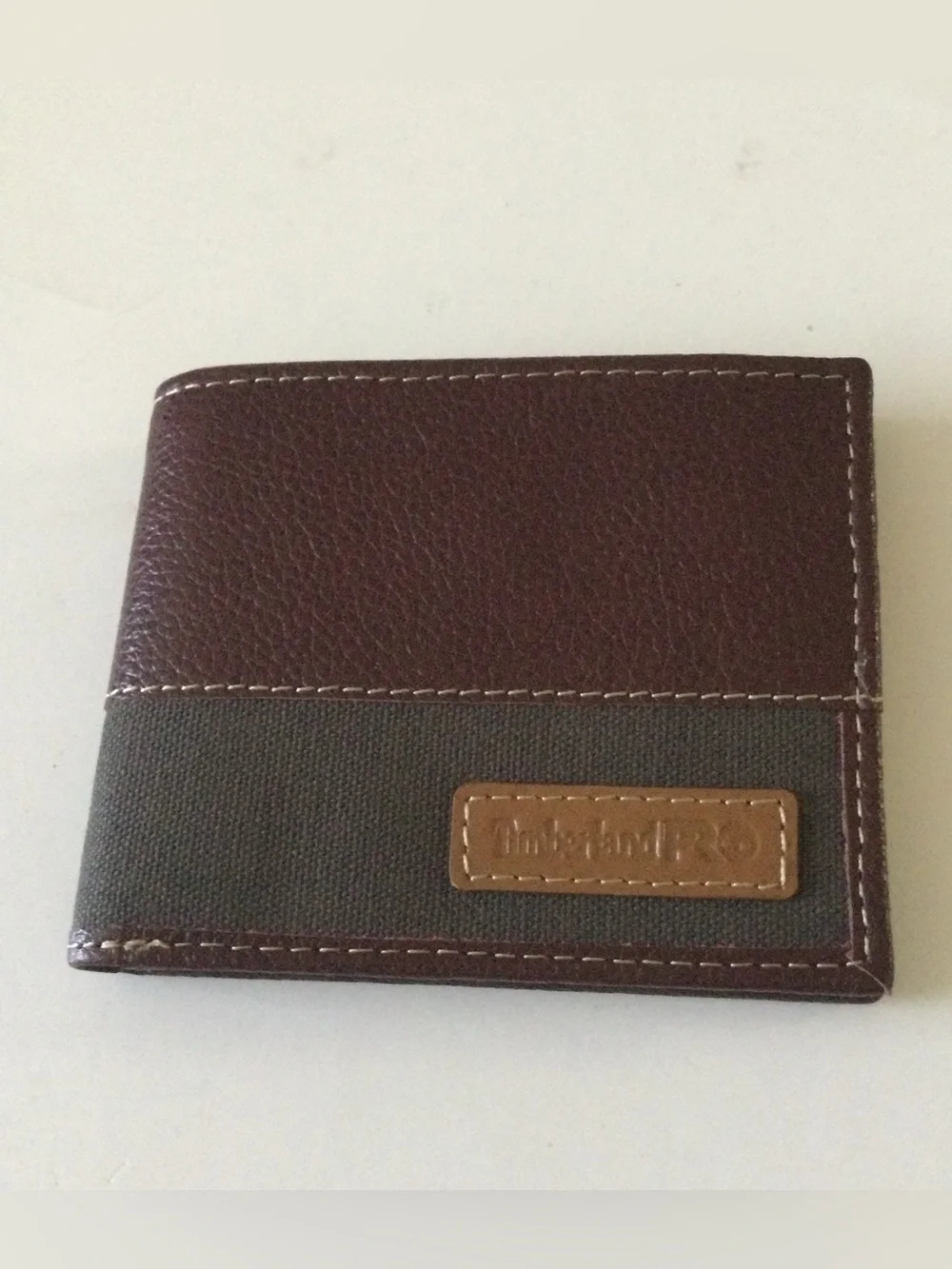 TIMBERLAND PRO PASSCASE LEATHER AND CANVAS WALLET NWT